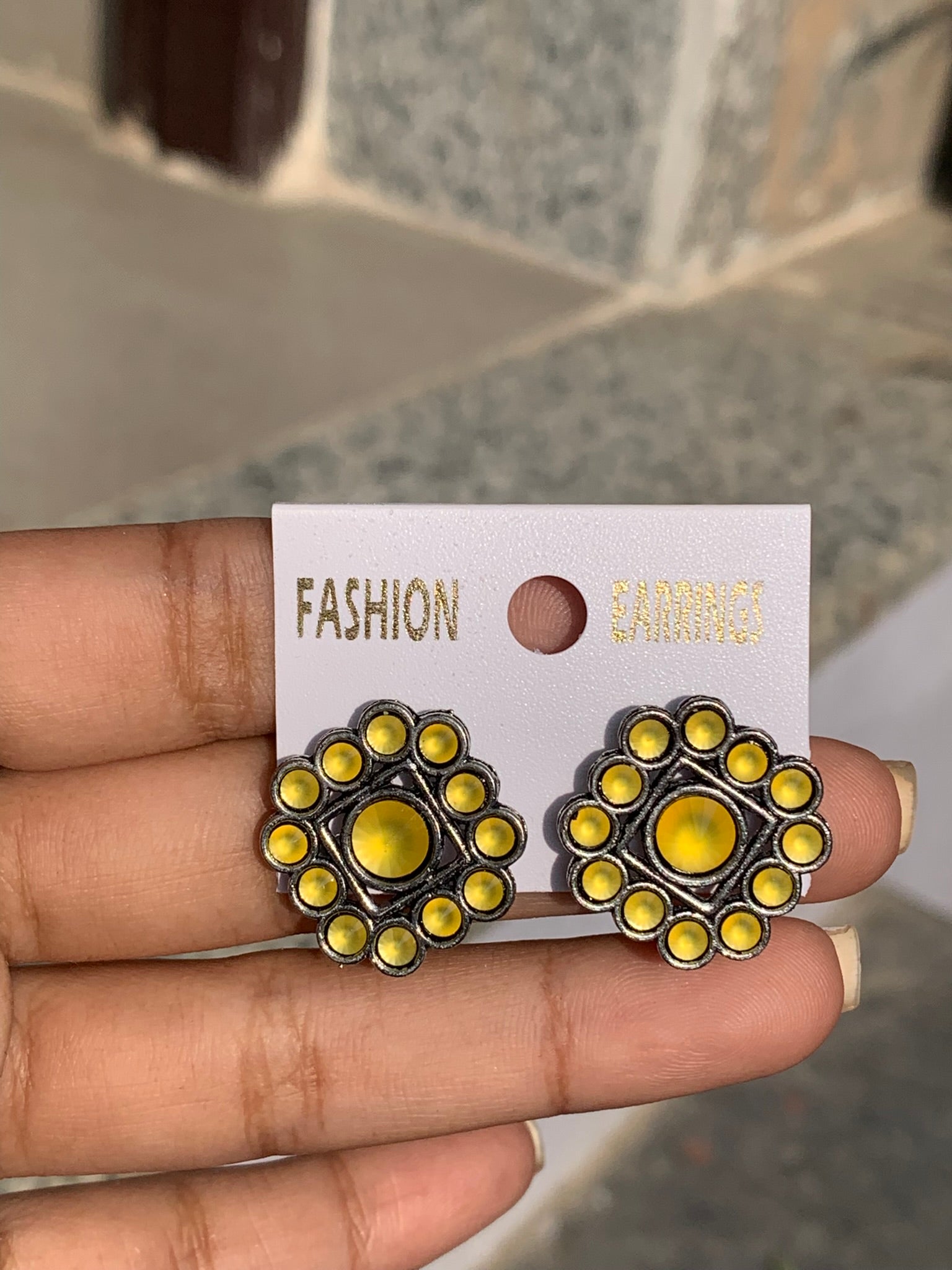 Vintage Mirror Stud