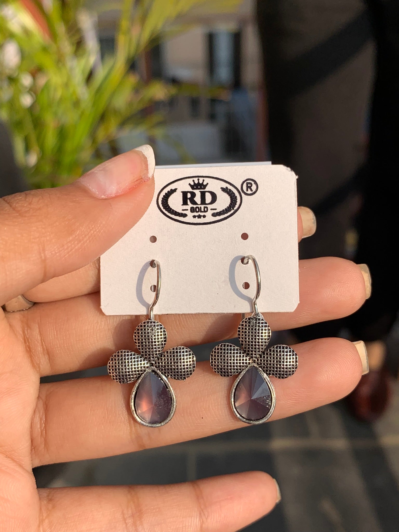 Clover Stone Drop Earrings