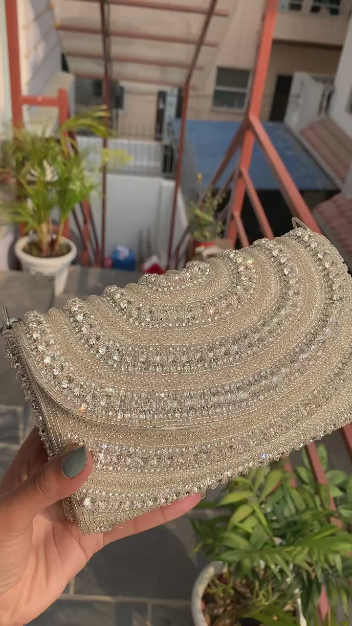 Luxe Crystal Curve
